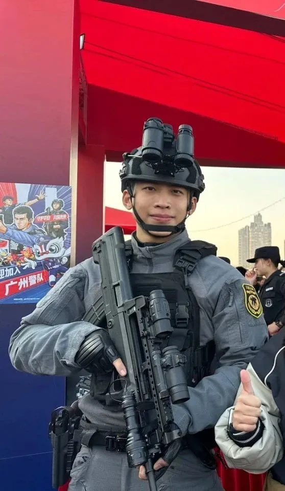 世界，您好！