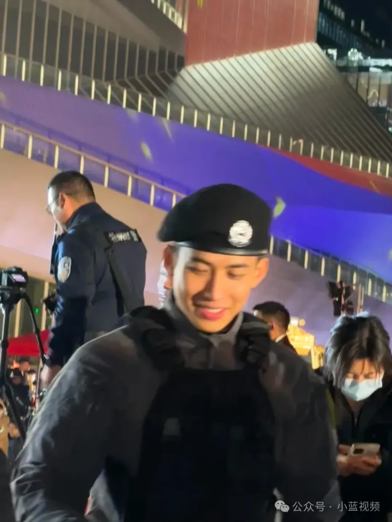 世界，您好！