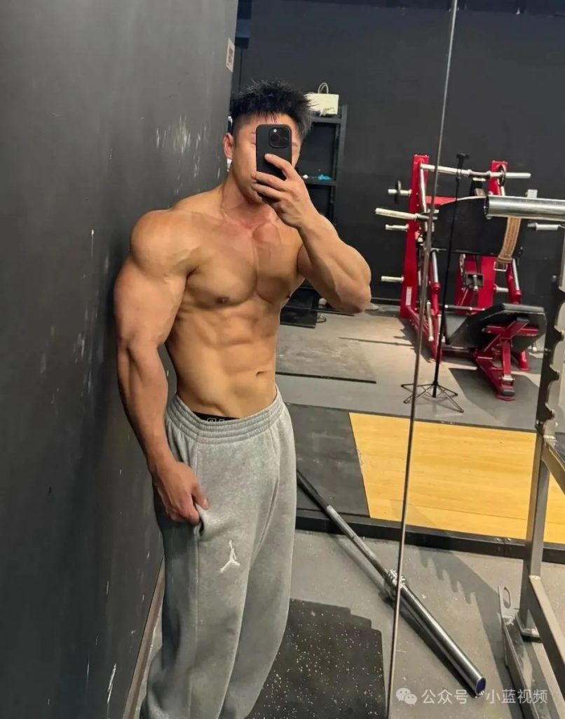 肌肉猛男老攻，重庆肌肉猛男