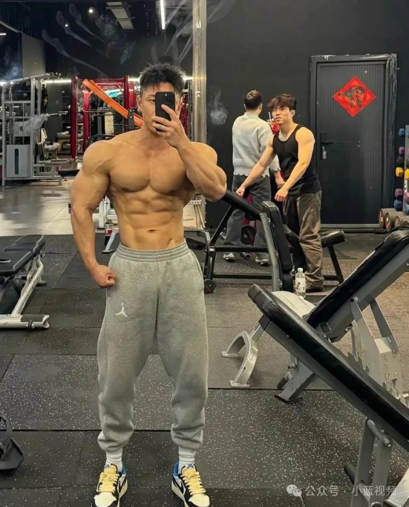 肌肉猛男老攻，重庆肌肉猛男