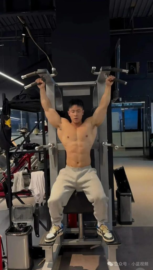 肌肉猛男老攻，重庆肌肉猛男