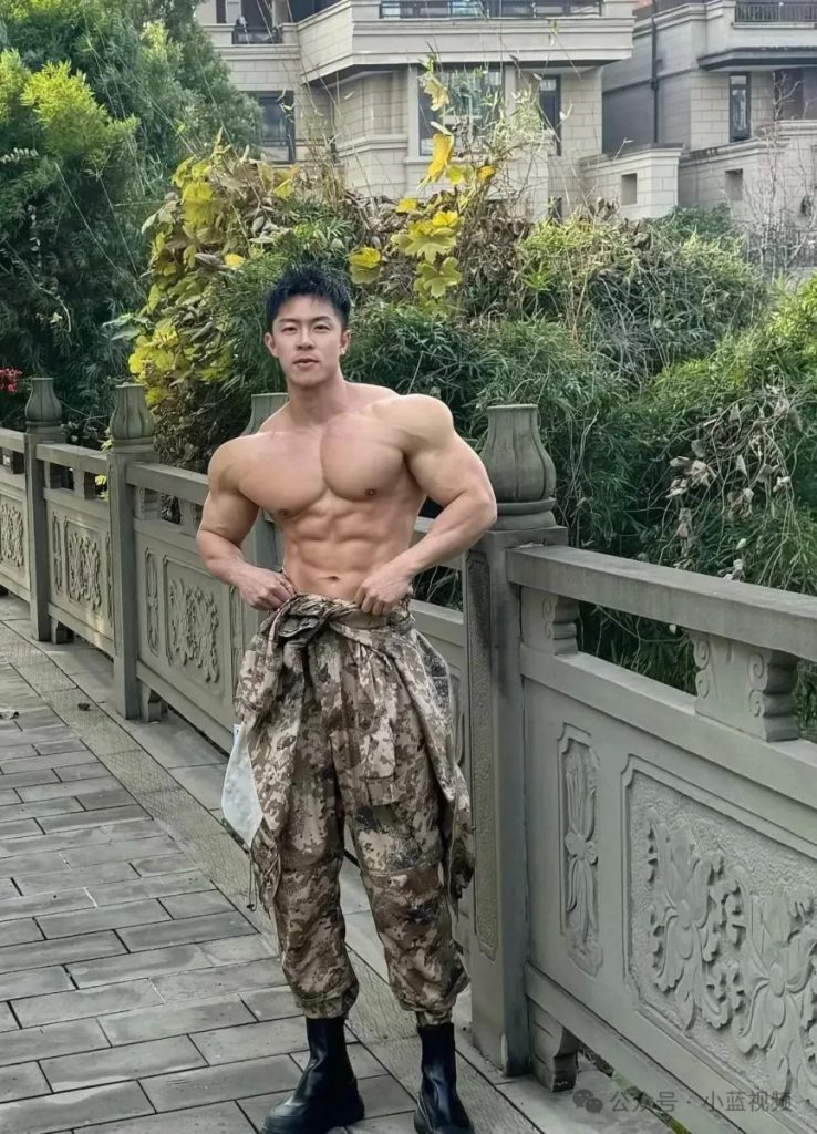 肌肉猛男老攻，重庆肌肉猛男