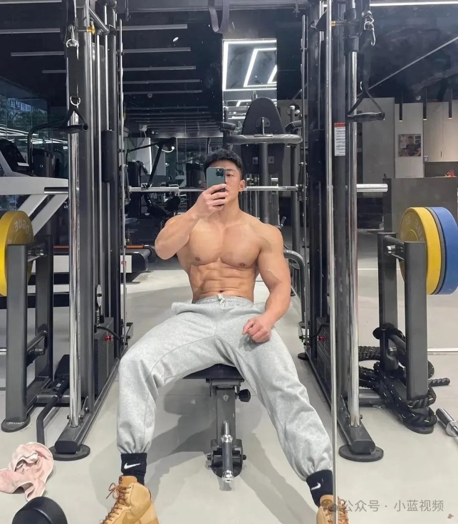 肌肉猛男老攻，重庆肌肉猛男