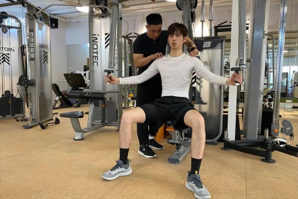 191cm男星隐婚生子，官宣后不仅没塌房，反而大获好评？