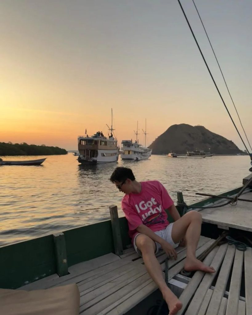 与精瘦薄肌少年共赴一场海盐味的生长仪式