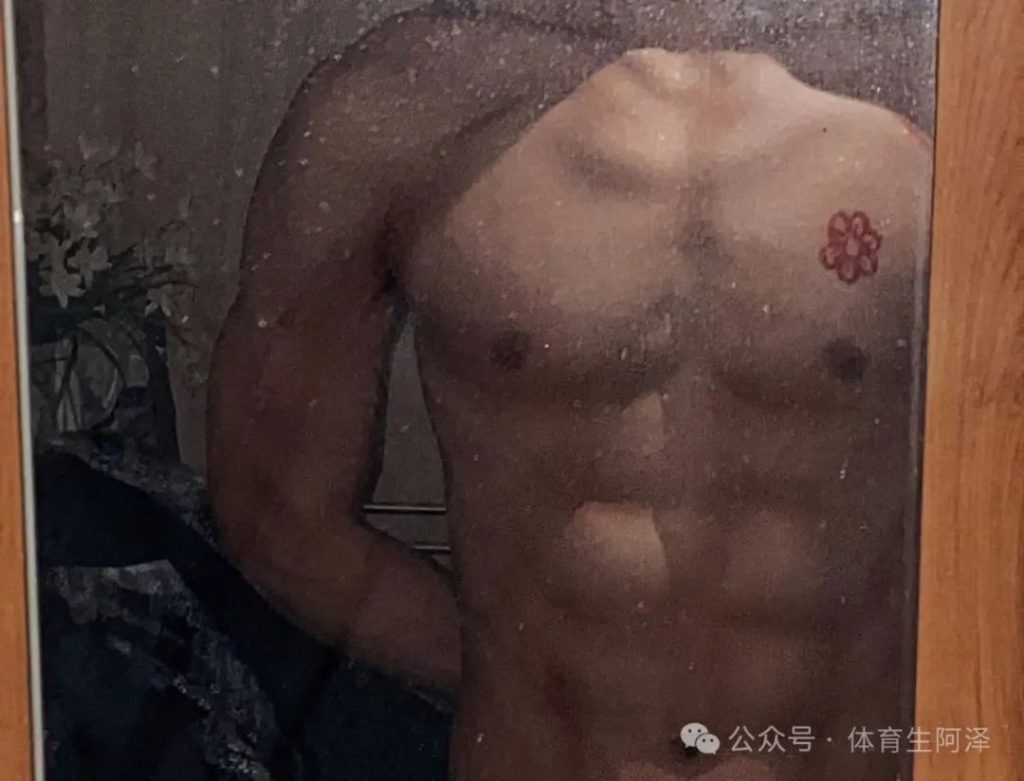 东北195cm体校辅导员和体育生恋爱被举报？学校回应：已警告处分！
