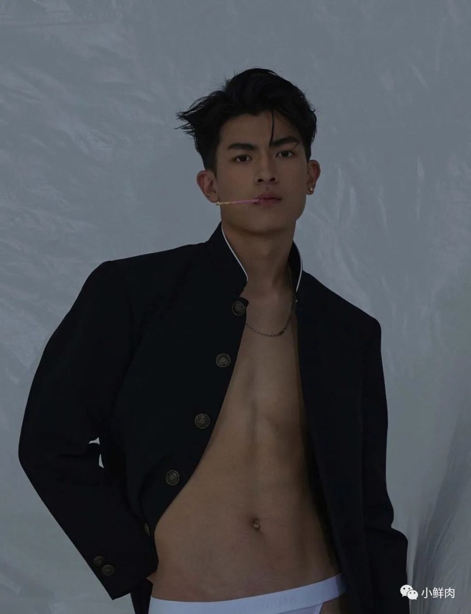 19岁的钻石男大，又又又被男摄影师拍了！