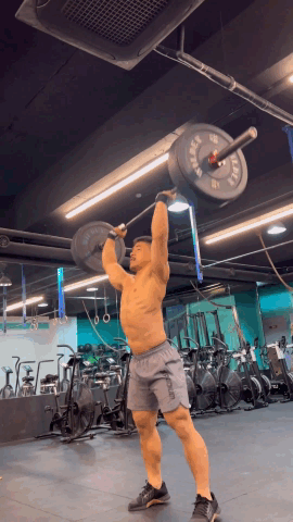 熊圈天菜安昌林当爸爸后，还爱上下跪了？