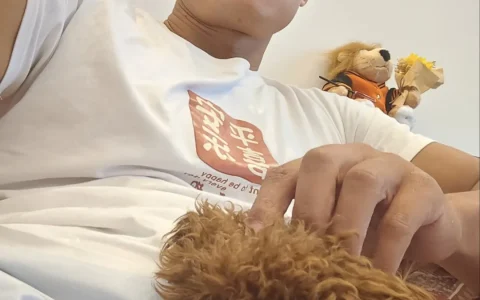 世界皮划艇冠军刘浩穿紧身骑行服，还对着拍，这熟男味绝了！