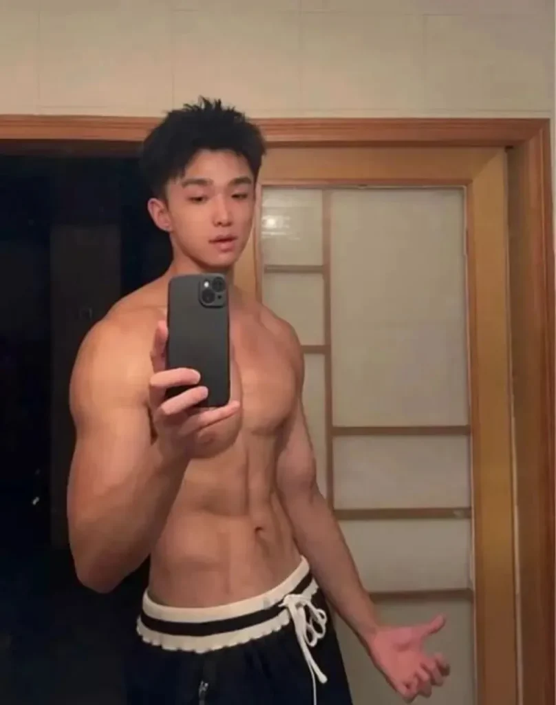 湖南192CM的伴郎太帅了！脱掉正装肌肉身材更诱人！