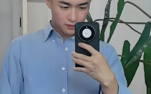 男生“两边铲”发型潮酷帅气，试试这3款造型，剪完不帅你打我！