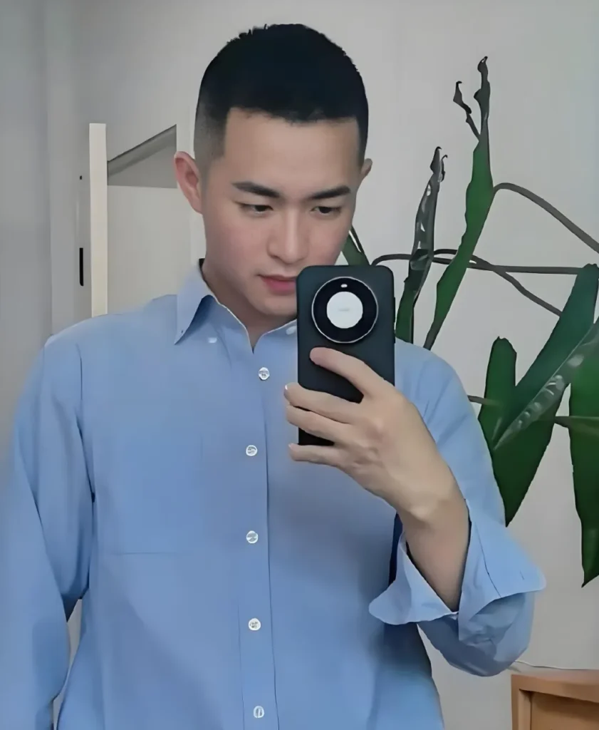 男生“两边铲”发型潮酷帅气，试试这3款造型，剪完不帅你打我！