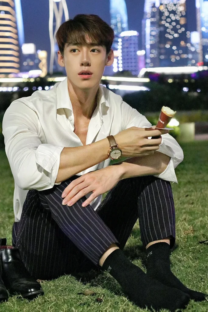 从球场到时尚圈，他的切换之间，穿梭在激情与时尚的交汇处！