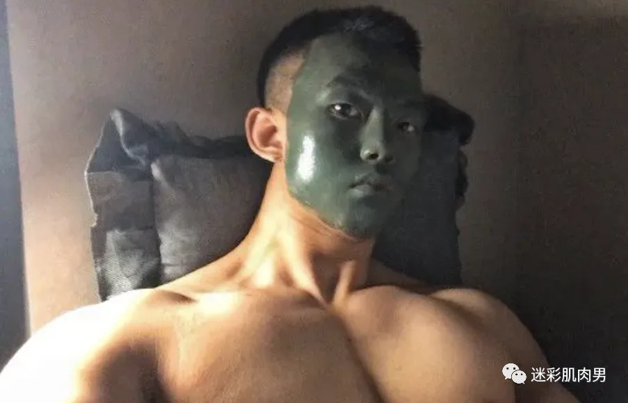 篮球长腿小哥，身材好到爆！