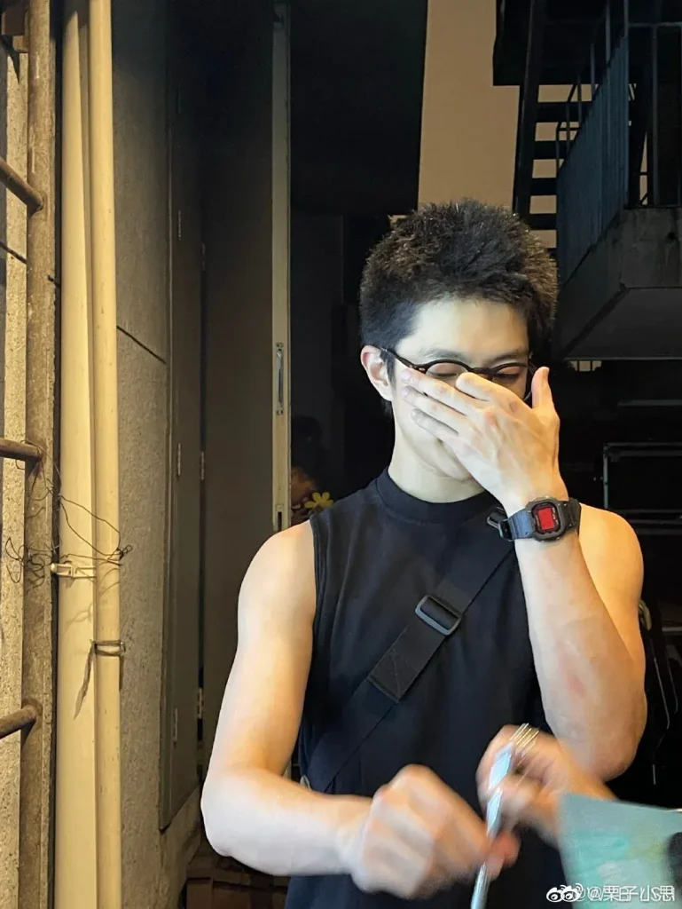 黑料越猛，荷尔蒙越炸？屈楚萧的“男德粉碎机”人设，戳中的是什么嗨点？
