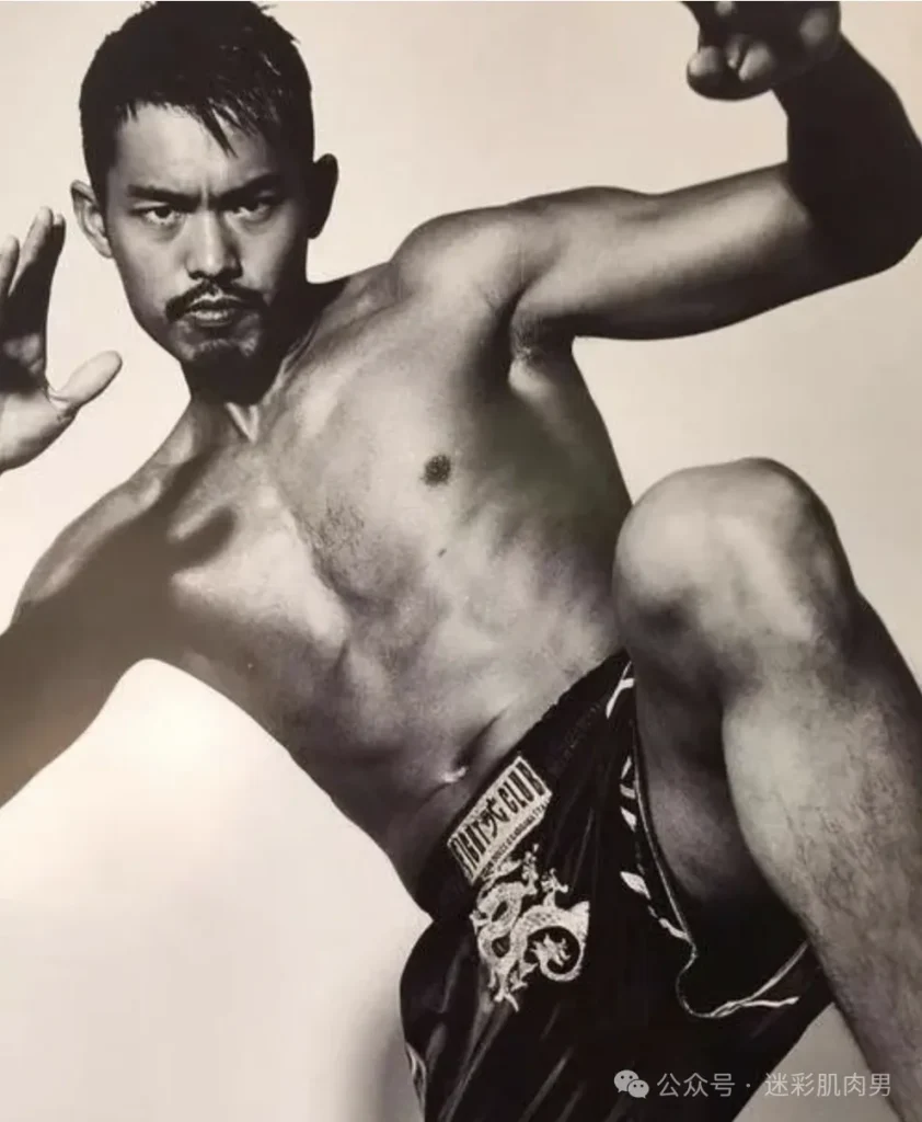 被刘姥姥采访的林丹超短裤叉太开满屏?流量密码太会了