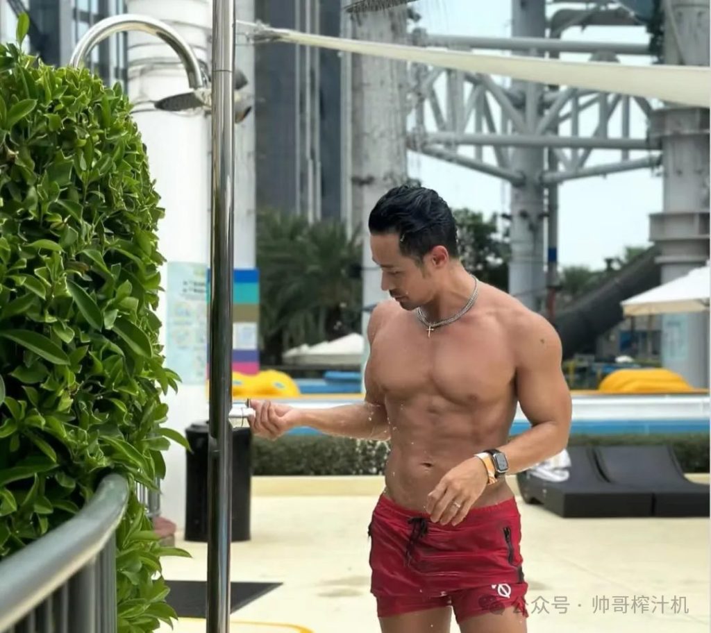 杜蕾斯肌肉男模让00后都破防了
