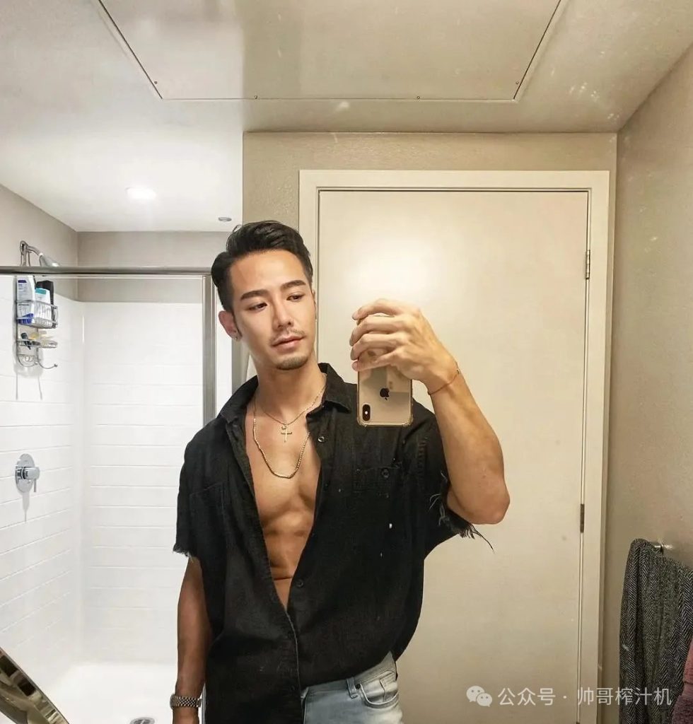 杜蕾斯肌肉男模让00后都破防了