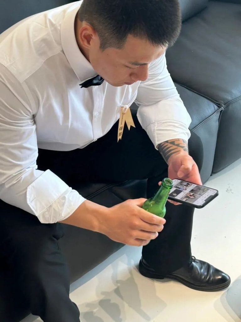 浙江寸头直男教练拍全见版iG上爆红,!你看了吗?