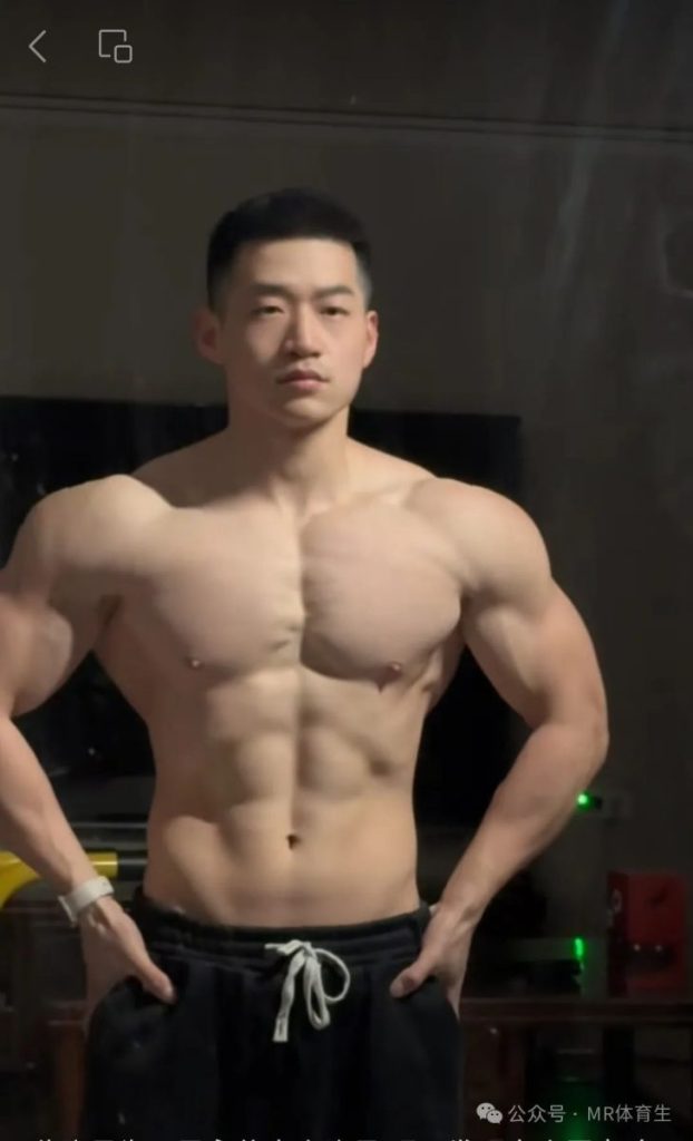 25岁陕西肌肉帅哥,网友直呼:互联网第一老公~