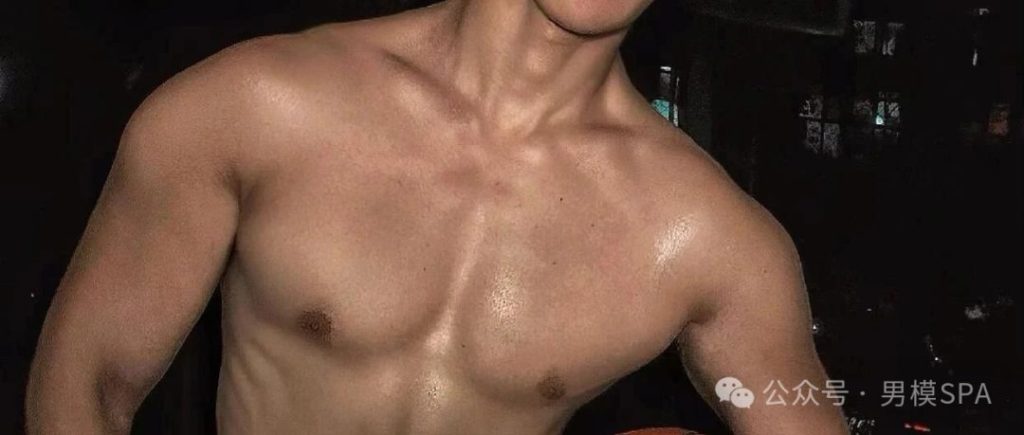篮球腹肌体育生双开门男模