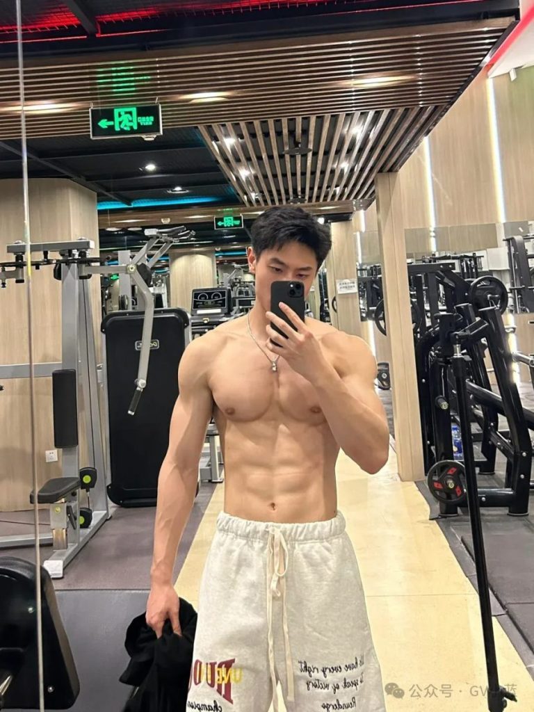 北京健身肌肉海归男主,颜值打球超厉害!