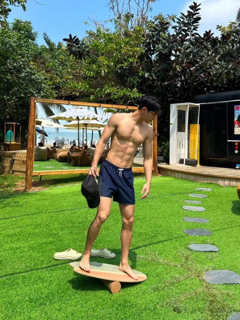 北京健身肌肉海归男主,颜值打球超厉害!