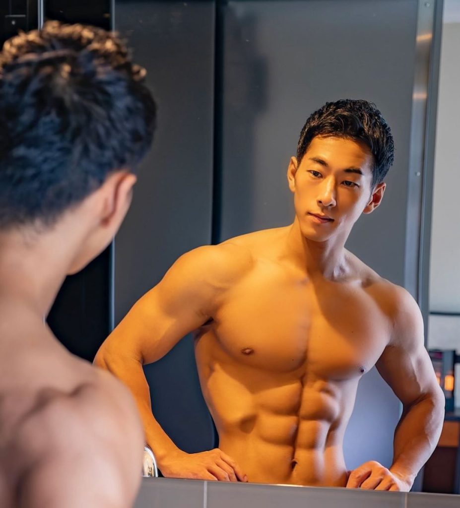 细壮身材教科书!肌肉线条撩心弦!
