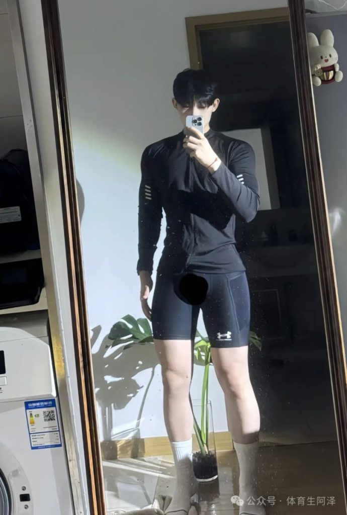 192cm顶级男模，粗腿大包太诱人，出场费竟然高达四位数.....