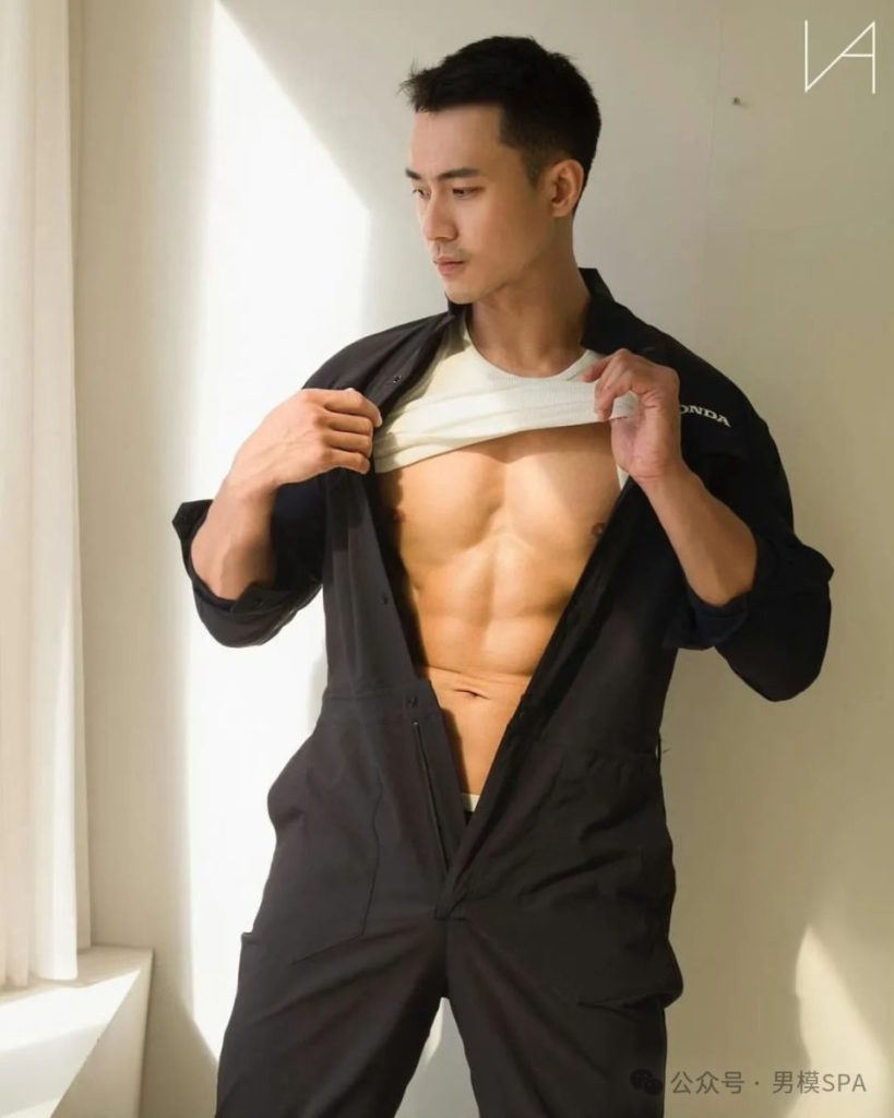 土直黑皮肌肉男模,不羁爷们帅气