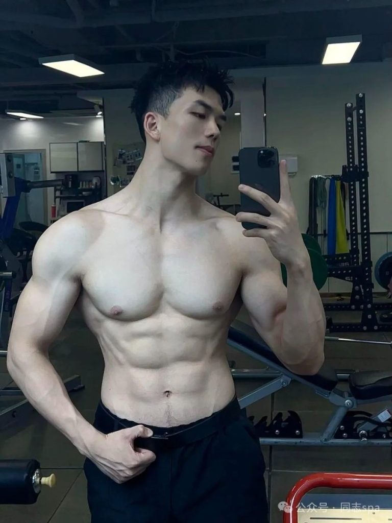 杭州超绝冷白皮运动帅气健身私教