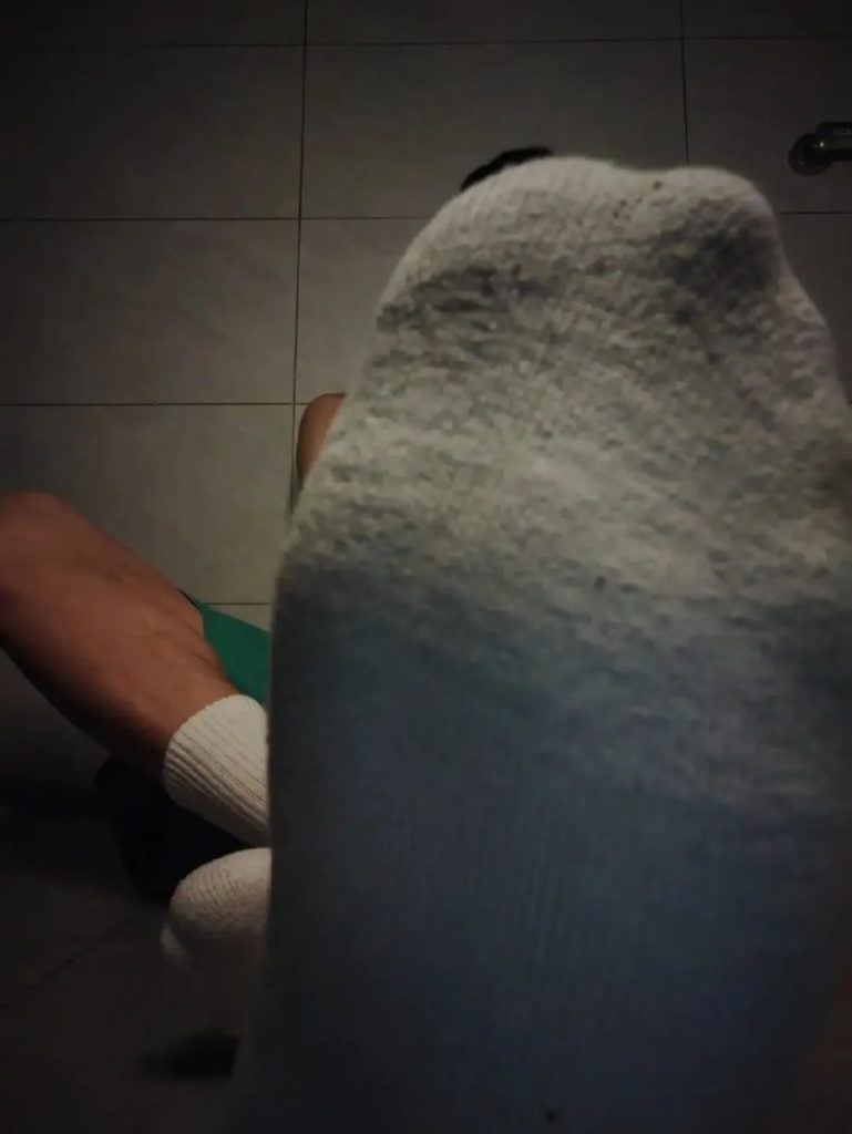 超绝极品薄肌小哥哥，这身材和颜值，宝子们你们的春天来了！