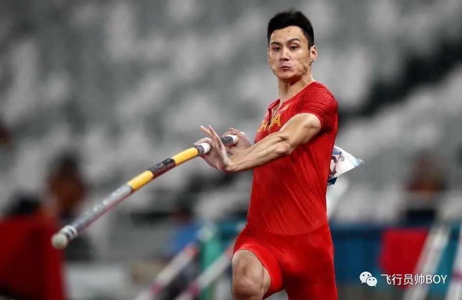 “人夫感十足”！跳高运动员姚捷穿运动服太紧被热议！