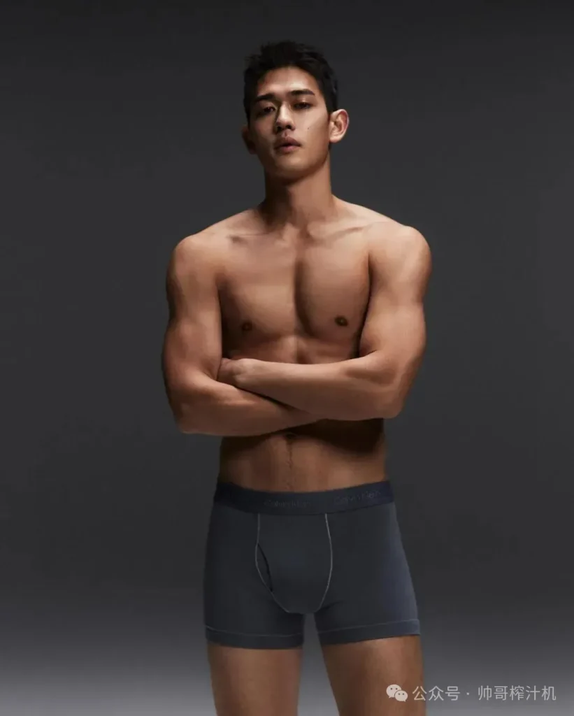 CK 新男模浅野启介重出江湖gay圈爱疯了！
