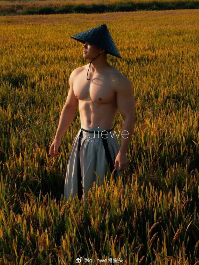 通讯录短剧火了,大清肌肉攻馋哭俏少爷!据说还有全见版?