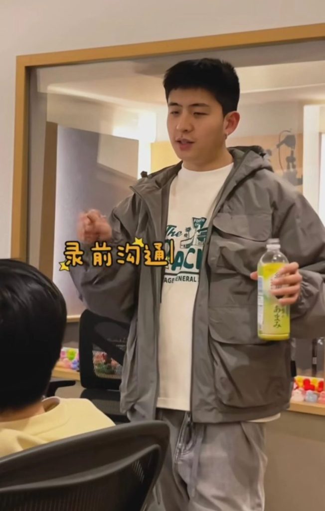 焦迈奇发Vlog翻车？网友直呼变成熊圈天菜了！！