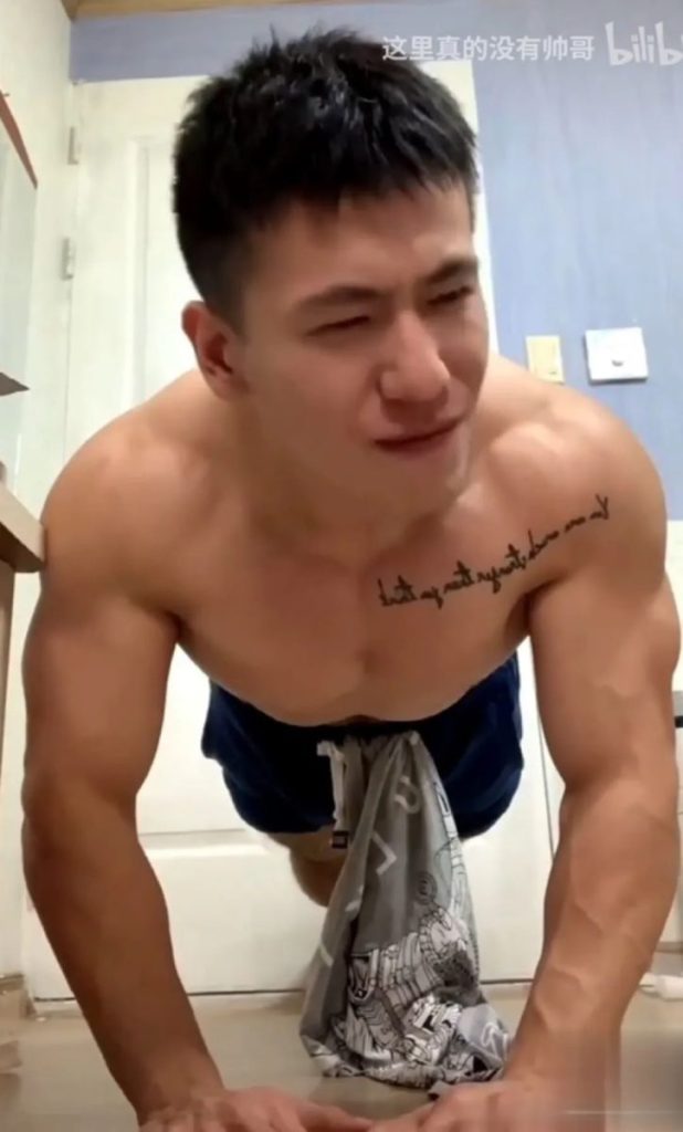 采访视频流出太火,导致退网的他现在怎么样了?