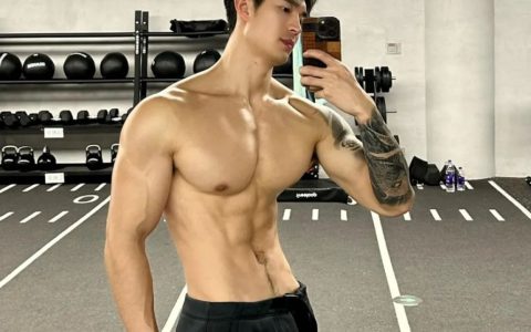 拳击场上的肌肉奶爸，完美型男气质！