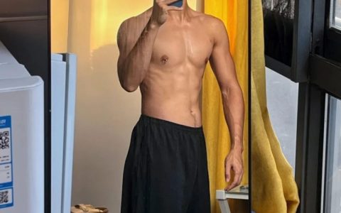 上海肌肉健身帅哥，亮点自己找！