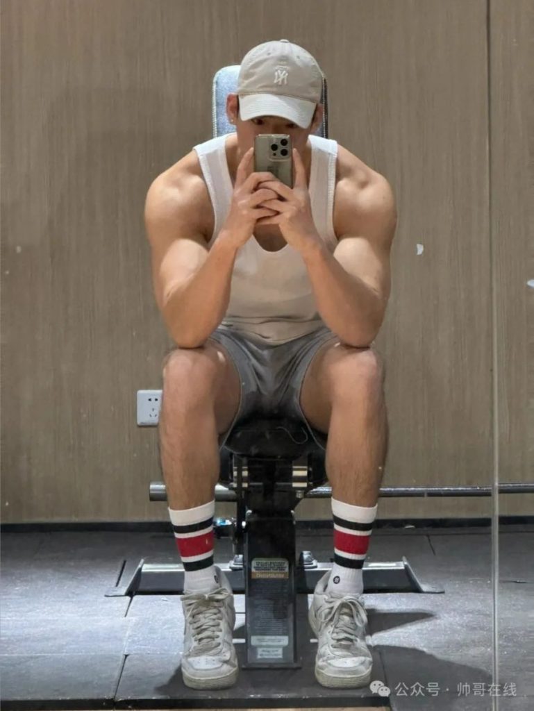麒麟臂肌肉健身帅哥,安全感够了吗?