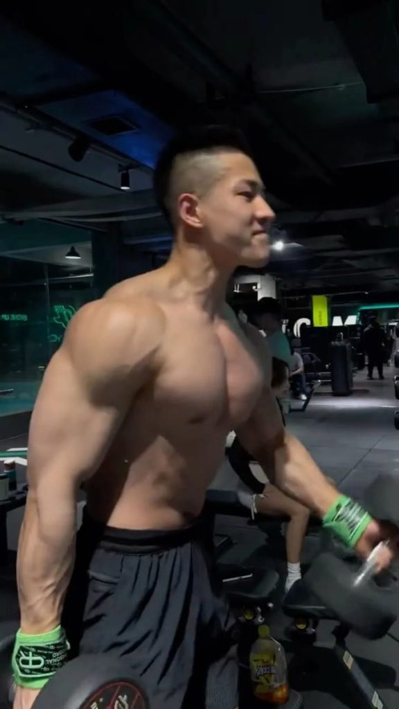 这个抖音9.3万粉的贵州健身博主!也是被采访了…